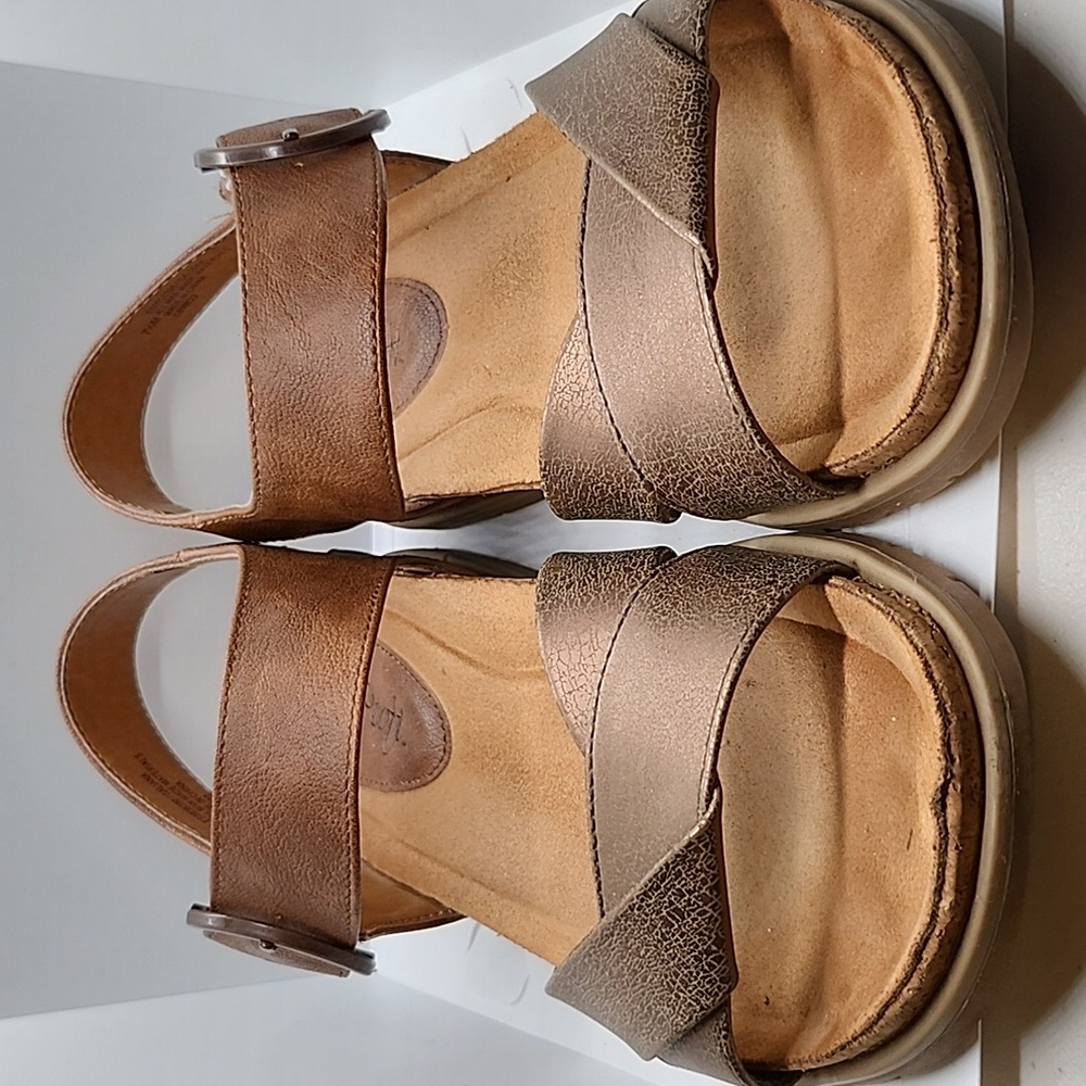 Euro soft sandals size 7.5